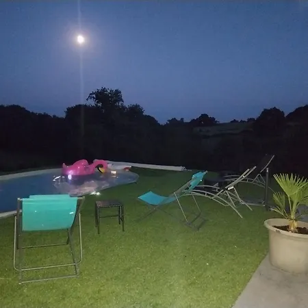 Luxury tent La Bubble La Salvetat-Peyrales